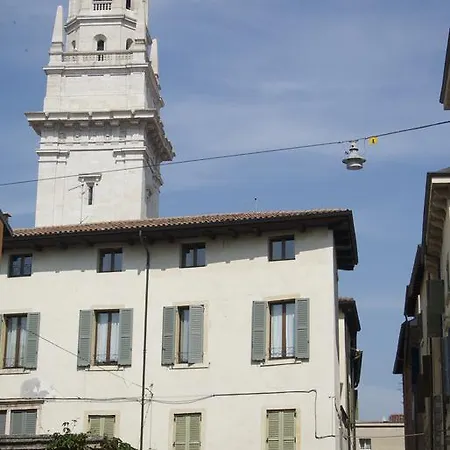 San Giusto Apartment *
